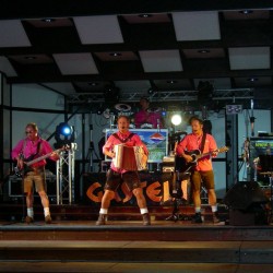 Die Gruppe Gastein bei der Eröffnung der Alpen Arena Bad Hofgastein