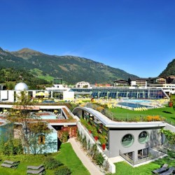 Alpentherme im Sommer    Foto: Alpentherme Gastein