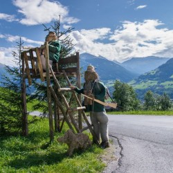 Bauernherbst Figuren beim Grubhof in Bad Hofgastein