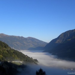Das Gasteinertal im Herbstnebel