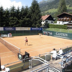 Hlavackova (CZE) / Hradecka (CZE) vs. Kloesel (GER) / Tvaroskova (SVK)