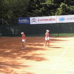 Hlavackova (CZE) / Hradecka (CZE) vs. Kloesel (GER) / Tvaroskova (SVK)