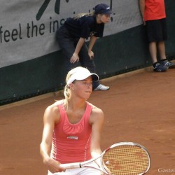 Hlavackova (CZE) / Hradecka (CZE) vs. Kloesel (GER) / Tvaroskova (SVK)