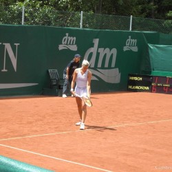 Stephanie Hirsch (AUT) vs. Andrea Hlavackova (CZE)