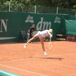 Stephanie Hirsch (AUT) vs. Andrea Hlavackova (CZE)