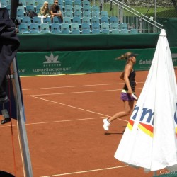 Stephanie Hirsch (AUT) vs. Andrea Hlavackova (CZE)