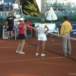 Domachowska (POL) / Grandin (RSA) vs. Kondratieva (RUS) / Lefevre (FRA)