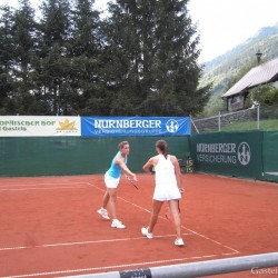 Tatjana Malek (GER) / Andrea Petkovic (GER) vs. Ipek Senoglu (TUR) / Yaroslava Shvedova (KAZ)