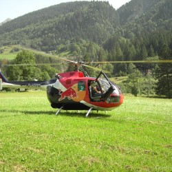 Red Bull Helicopter bei den Gastein Ladies - Eurocopter BO-105CBS4 der Flying Bulls