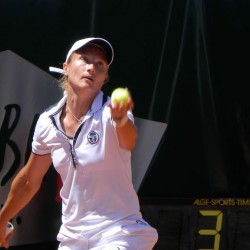 Pauline Parmentier (FRA) vs. Tathiana Garbin (ITA)