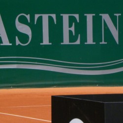 Yvonne Meusburger (AUT) vs. Anabel Medina Garrigues (ESP)