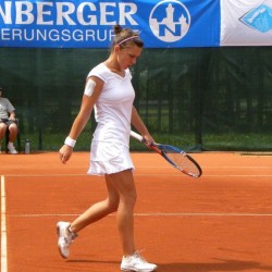 Simona Halep (ROU) vs. Renata Voracova (CZE)
