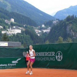 Alize Cornet (FRA) vs. Arantxa Rus (NED)