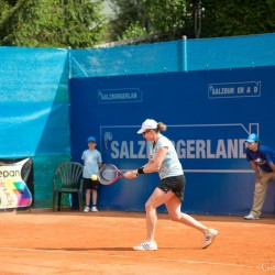 Viktorija Golubic (SUI) vs. Natalie Grandin (RSA)  Foto: Gerhard Michel