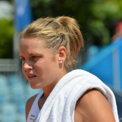 Karin Knapp (ITA) vs. Annika Beck (GER)  Foto: Gerhard Michel