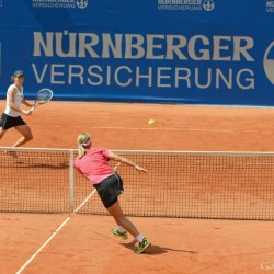 Sandra Klemenschits (AUT) / Andreja Klepac (SLO) vs. Kristina Barrois (GER) / Eleni Daniilidou (GRE)   Foto: Gerhard Michel