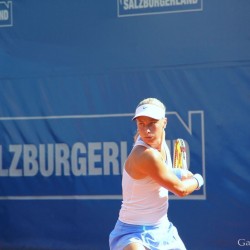 Andrea Hlavackova (CZE) vs. Viktoija Golubic (SUI)   Foto: Gerhard Michel