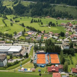 Hotel Europäischer Hof in Bad Gastein mit Tennisanlage und Golfplatz