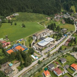 Hotel Europäischer Hof in Bad Gastein mit Tennisanlage und Golfplatz