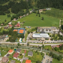 Hotel Europäischer Hof in Bad Gastein mit Tennisanlage und Golfplatz