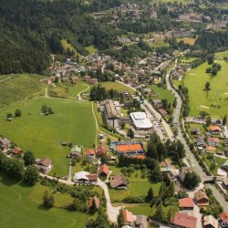 Hotel Europäischer Hof in Bad Gastein mit Tennisanlage und Golfplatz