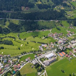 Hotel Europäischer Hof in Bad Gastein mit Tennisanlage und Golfplatz