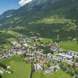 Hotel Europäischer Hof in Bad Gastein mit Tennisanlage und Golfplatz