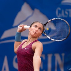 Paula Ormaechea (ARG) vs. Sara Errani (ITA)