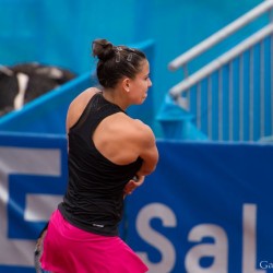 Paula Ormaechea (ARG) vs. Sara Errani (ITA)