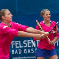 Duque-Marino (COL) / Garcia Vidagany (ESP) vs. Pliskova (CZE) / Pliskova (CZE)