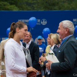 Andrea Petkovic, Dipl. Vw. Geil