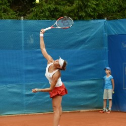 Lara ARRUABARRENA (ESP) vs. Lucie HRADECKA (CZE)