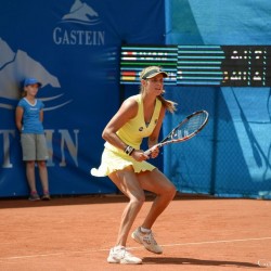 Risa OZAKI (JPN) vs. Julia GOERGES (GER)