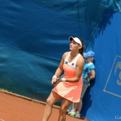 Lara ARRUABARRENA (ESP) / Lucie HRADECKA (CZE) vs. Danka KOVINIC (MNE) / Stephanie VOGT (LIE)