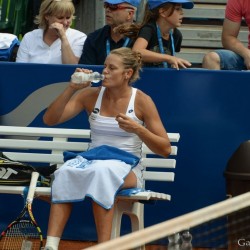 Karin KNAPP (ITA) vs. Samantha STOSUR (AUS)