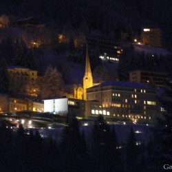 Badehospitz mit Nikolauskirche