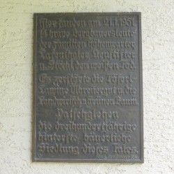 Gedenktafel zur Lawinenkatastrophe 1951