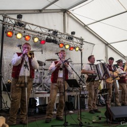 Heimatland Quintett im Festzelt Badbruck