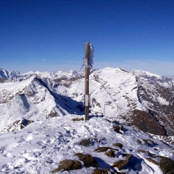 Schareck Kreuz (3123m), links der Sonnblick, rechts der Hocharn