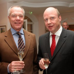 Dirk Galuba und Präsident Dr. Gerhard Hofer beim Begrüßungscocktail im Grand Park Hotel