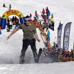 SnowXcross Dorfgastein: waterslide contest