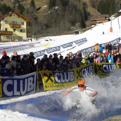 SnowXcross Dorfgastein: waterslide contest