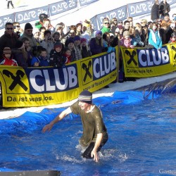 SnowXcross Dorfgastein: waterslide contest