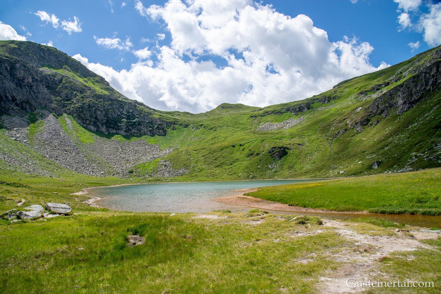 <Der obere Bockhartsee auf 2076m
