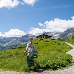 Blick zur Bockhartseehütte
